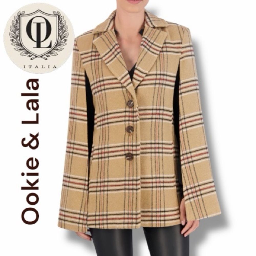 Ookie & Lala Women's Plaid Cape Coat in the Size Medium in Camel/Black Combo